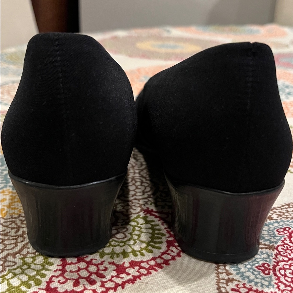 Munro American Cindi Stretch Black Pumps size 8 women’s - Picture 7 of 10